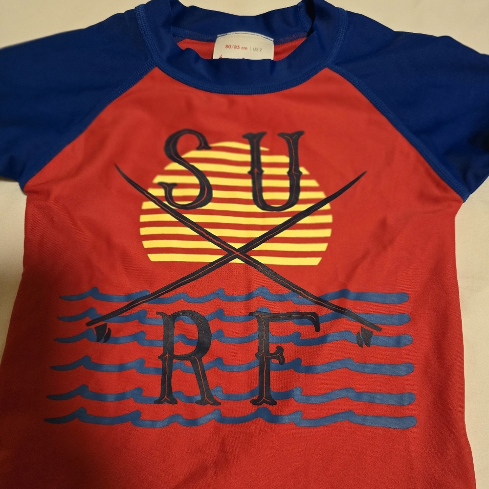 Kid's rashguard size 2T